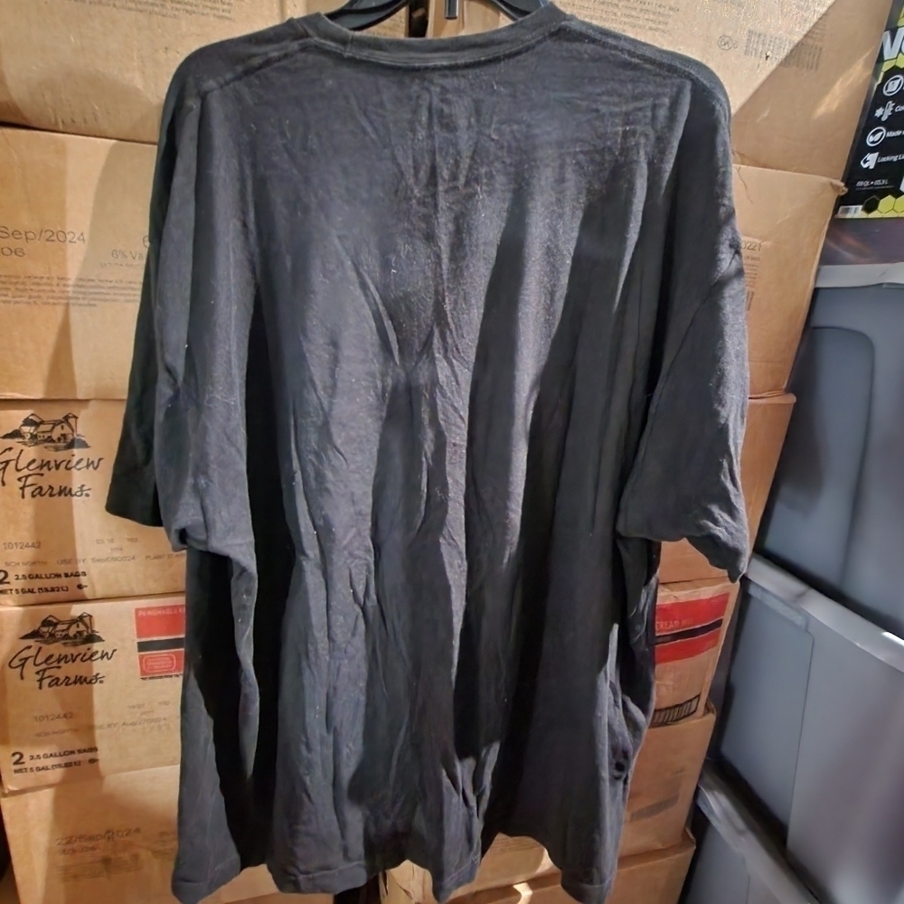 It "You'll Float Too" Black Graphic T Shirt Horror Movie Tee Men's 3XL Clown EUC - Picture 4 of 7